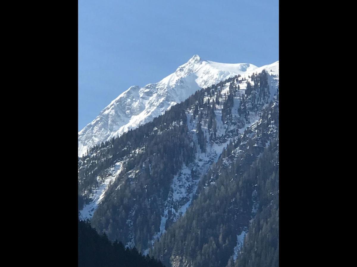 Stilfser Haeuschen Mit Blick Auf Koenig Ortler Vila Exterior foto