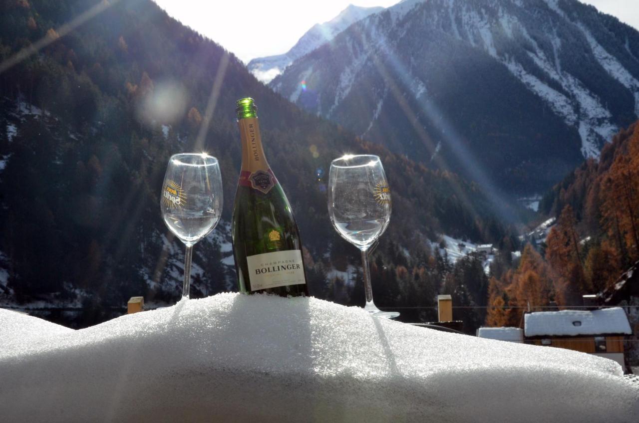 Stilfser Haeuschen Mit Blick Auf Koenig Ortler Vila Exterior foto